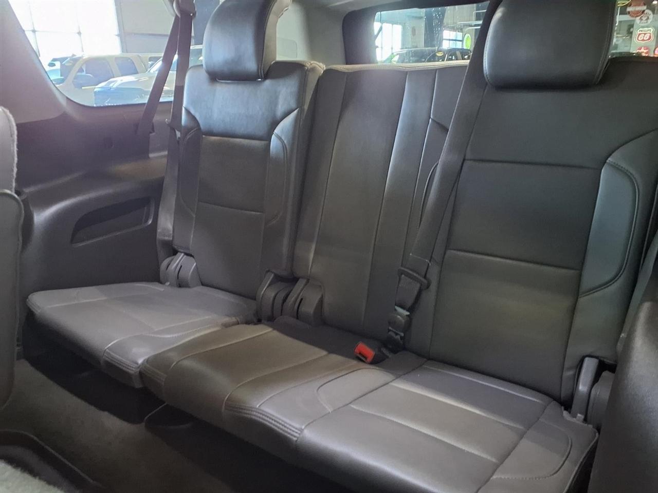 GMC Yukon XL 4WD 4dr Denali 2016