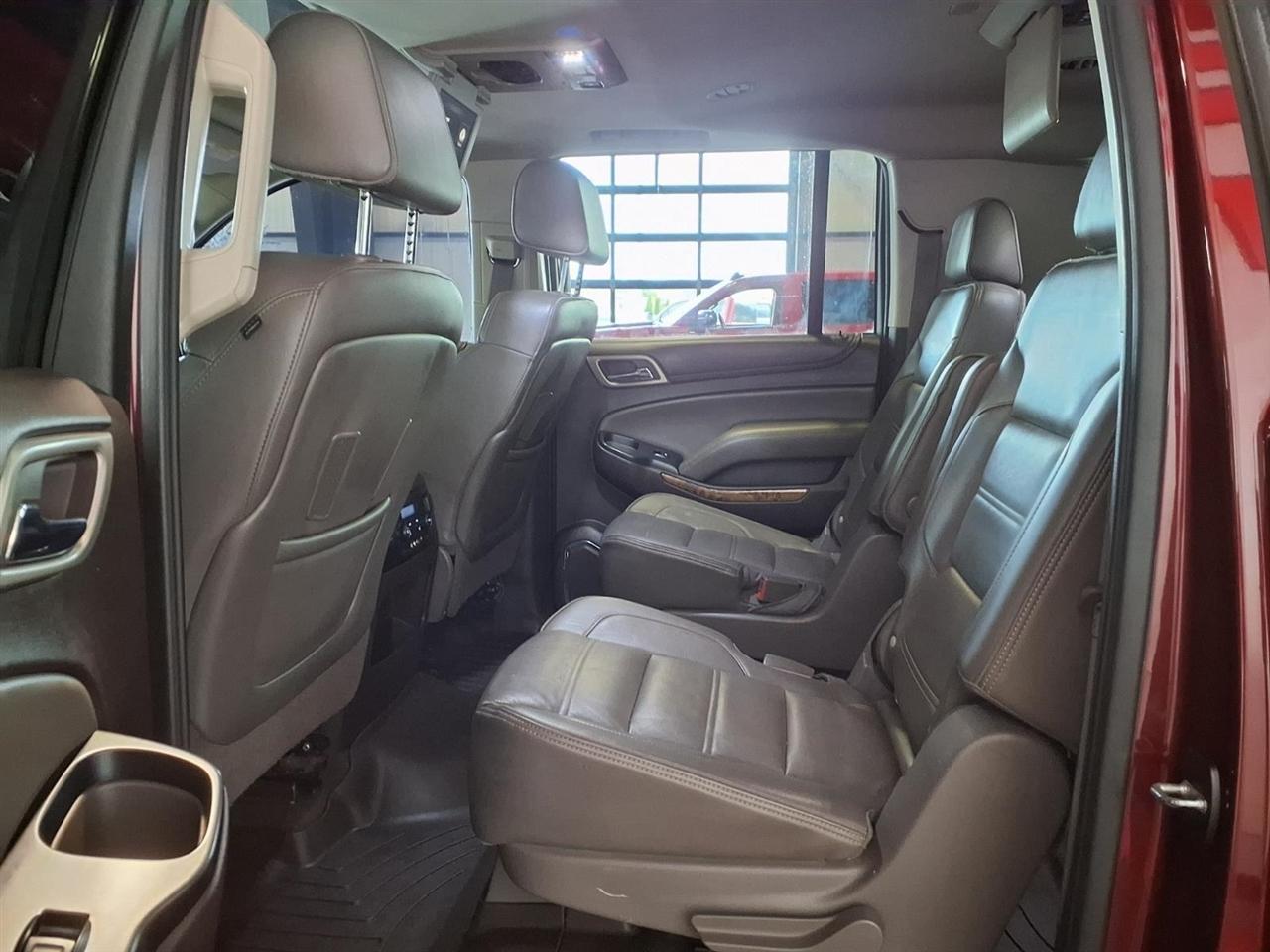 GMC Yukon XL 4WD 4dr Denali 2016