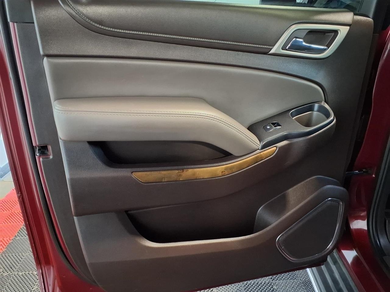 GMC Yukon XL 4WD 4dr Denali 2016