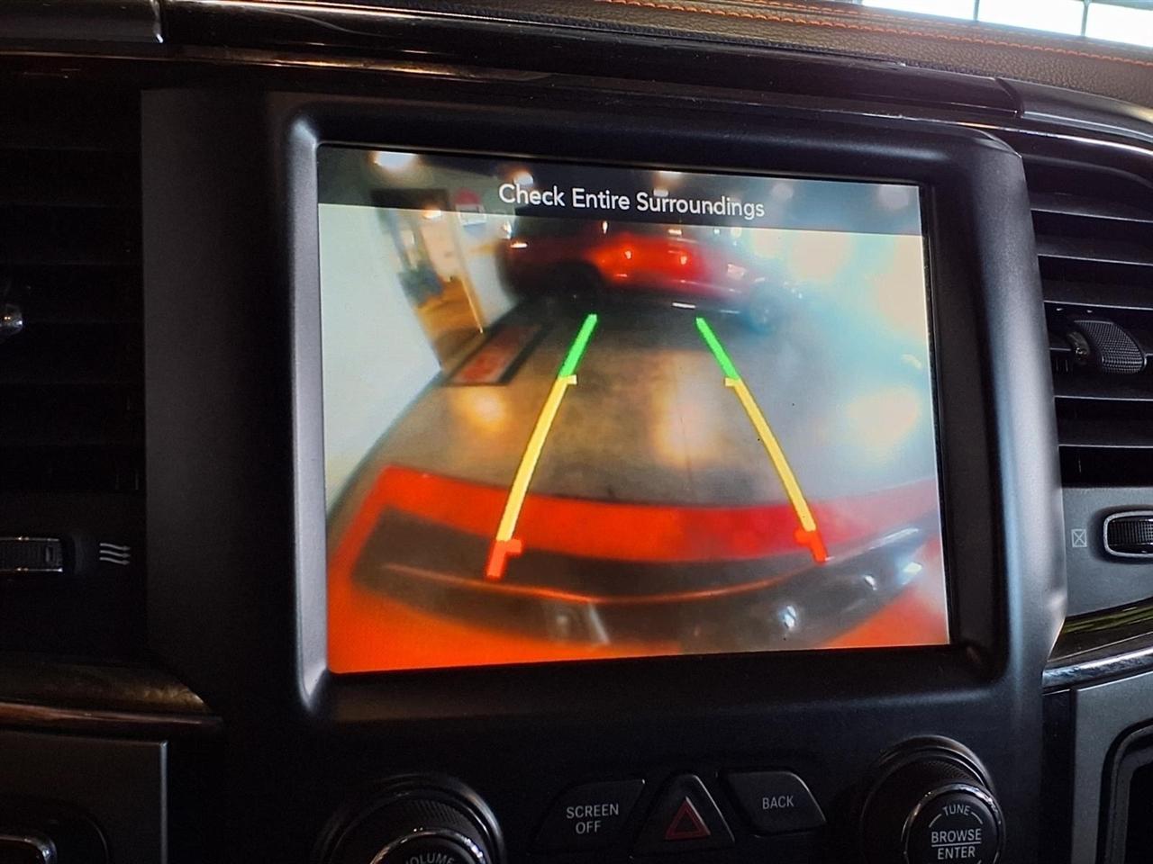 RAM 1500 4WD Crew Cab 140.5" Sport 2015