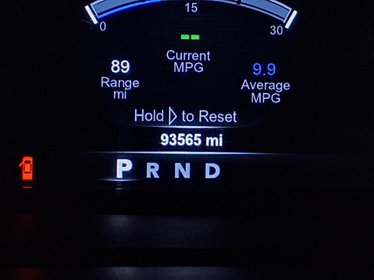 RAM 1500 4WD Crew Cab 140.5" Sport 2015