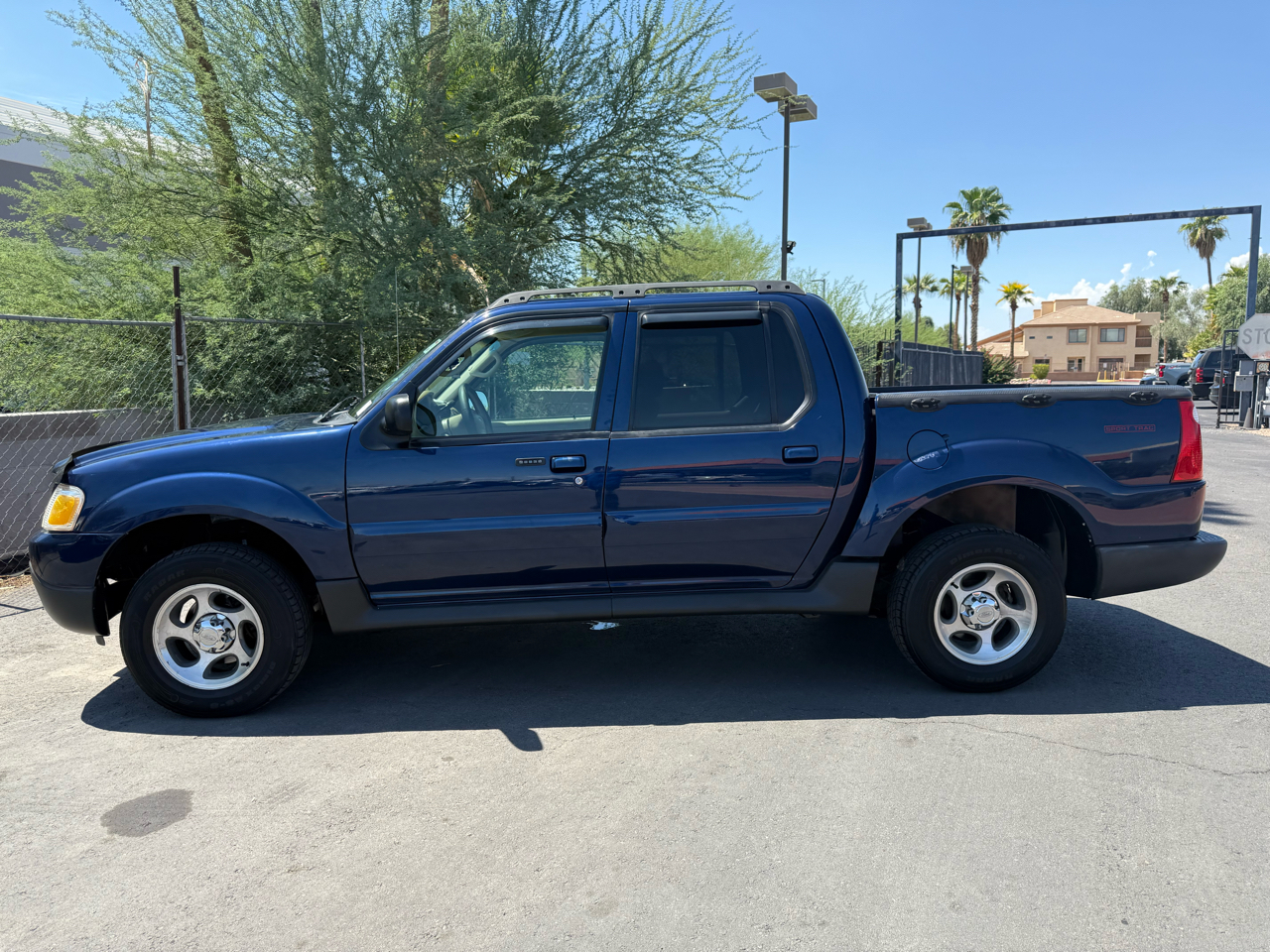 Ford Explorer Sport Trac XLT 2WD 2005 Ford Explorer Sport Trac XLT 2WD 2005