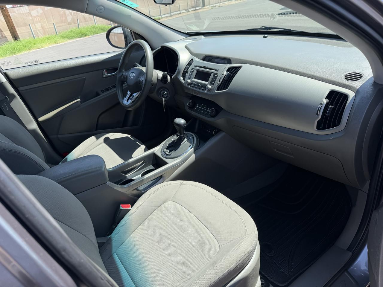 Kia Sportage 2WD 4dr LX 2011