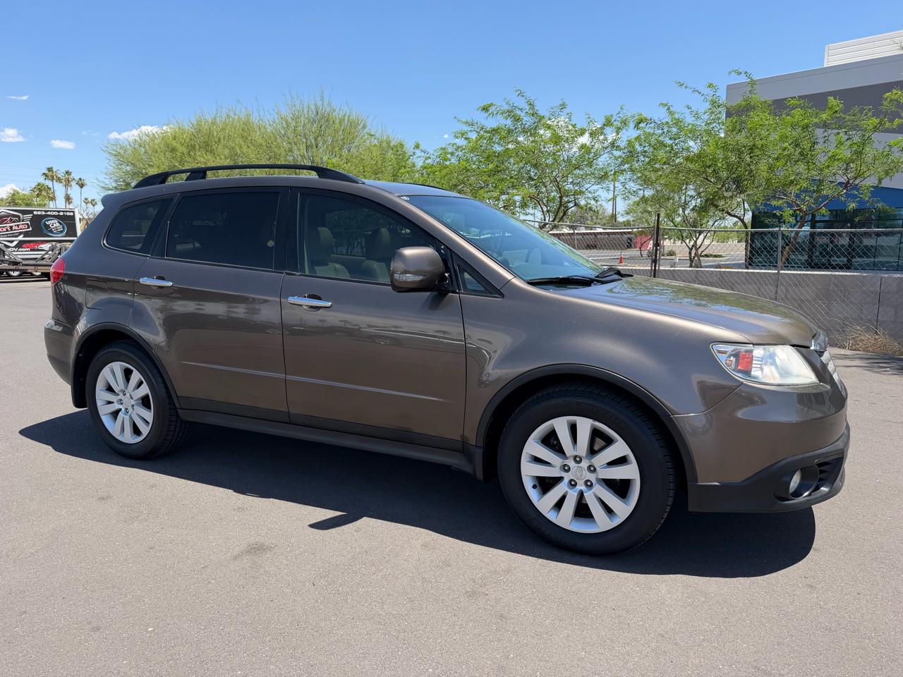 Subaru Tribeca 4dr 3.6R Limited w/Pwr Moonroof Pkg 2010