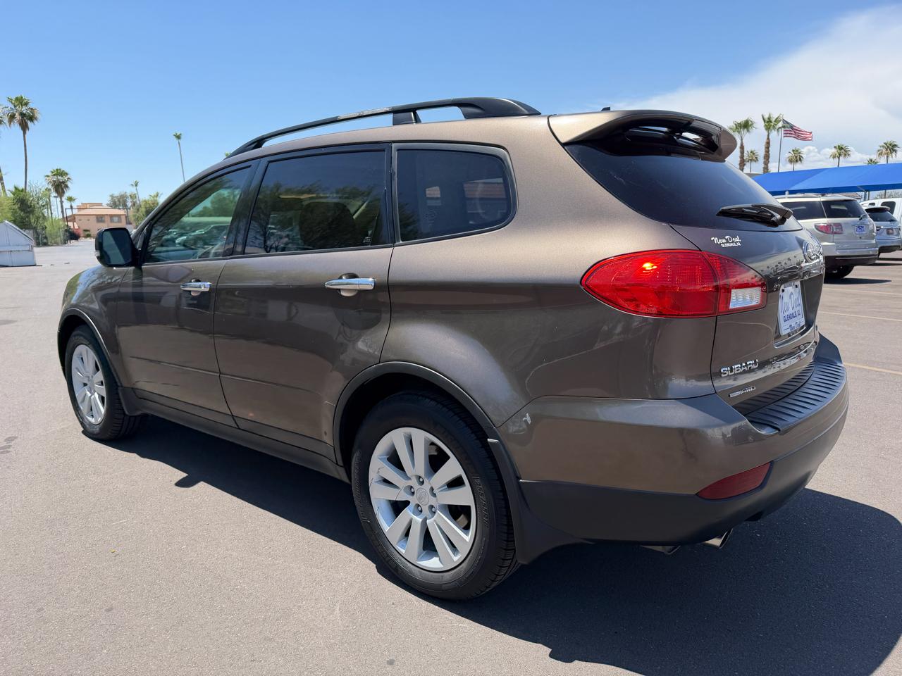 Subaru Tribeca 4dr 3.6R Limited w/Pwr Moonroof Pkg 2010
