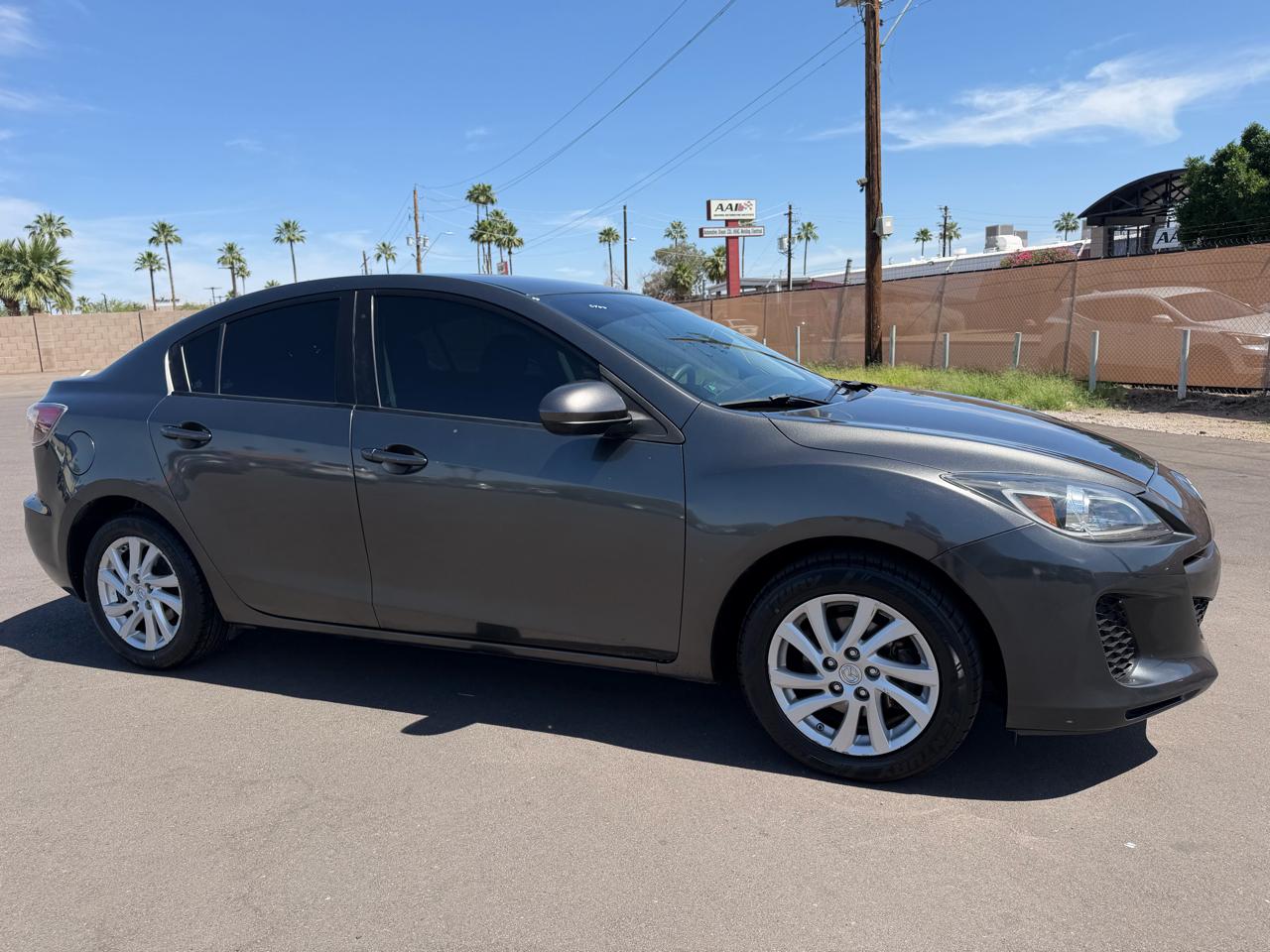 Mazda MAZDA3 4dr Sdn Man i Touring 2012