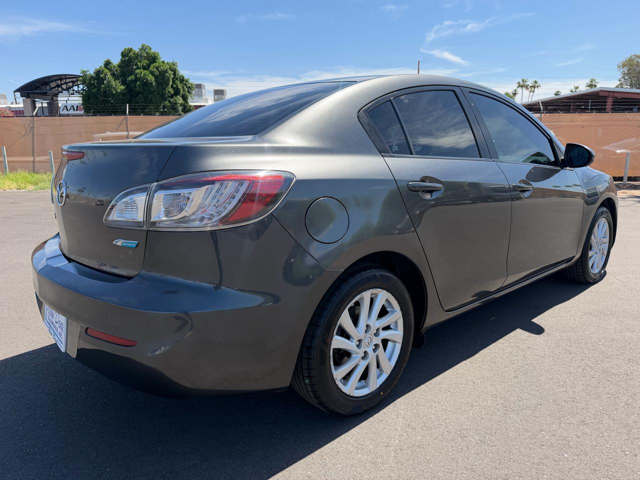 Mazda MAZDA3 4dr Sdn Man i Touring 2012