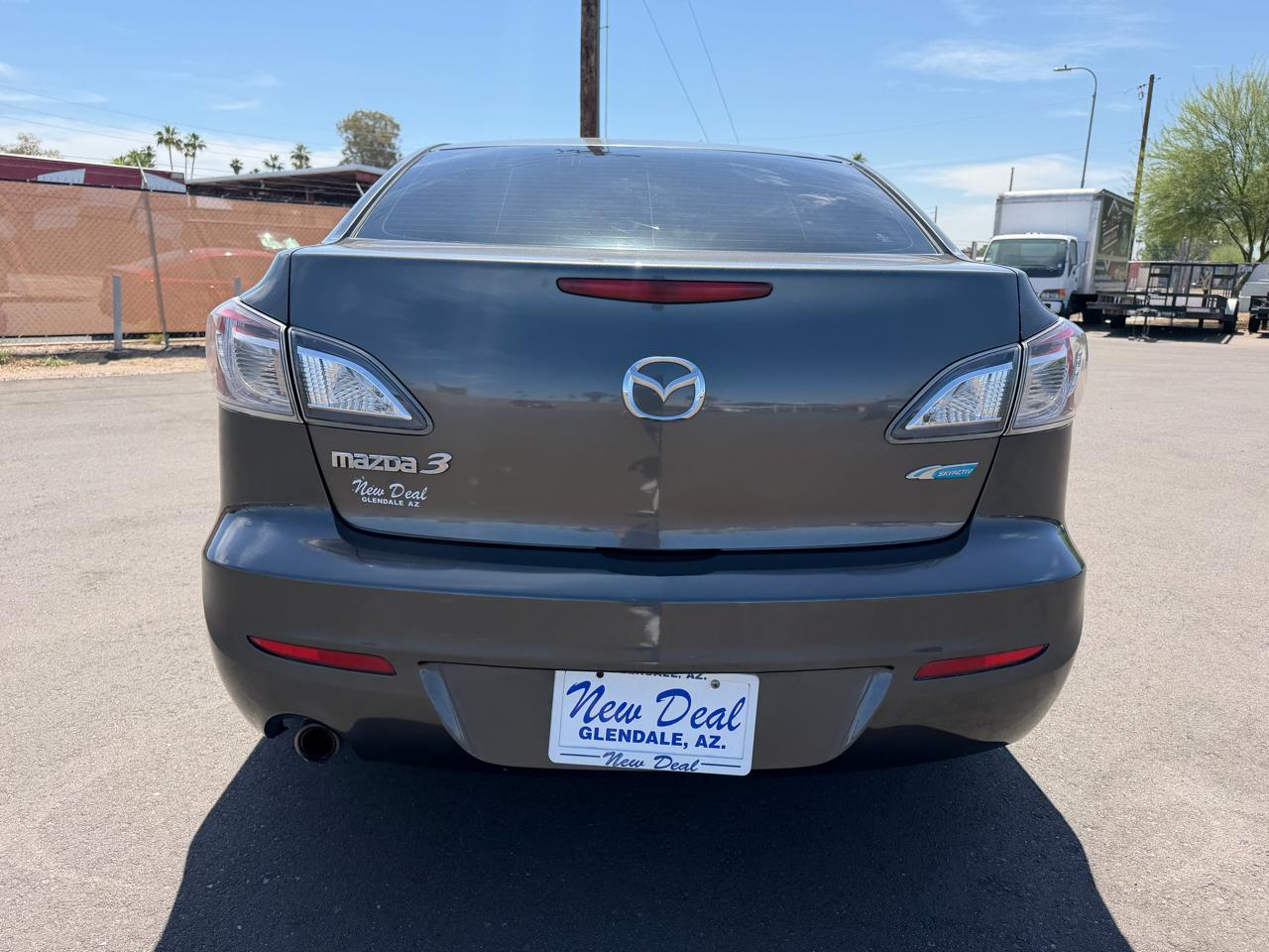 Mazda MAZDA3 4dr Sdn Man i Touring 2012