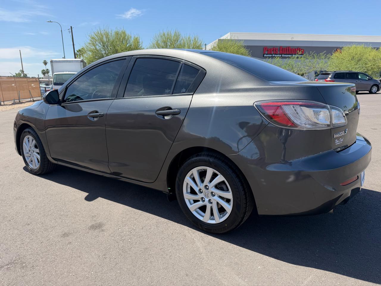 Mazda MAZDA3 4dr Sdn Man i Touring 2012