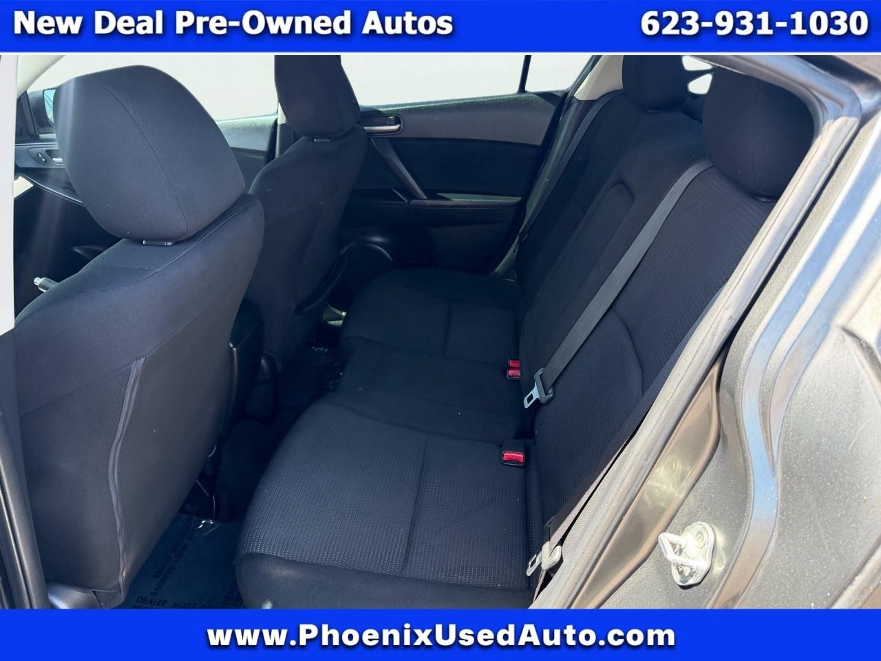 Mazda MAZDA3 4dr Sdn Man i Touring 2012