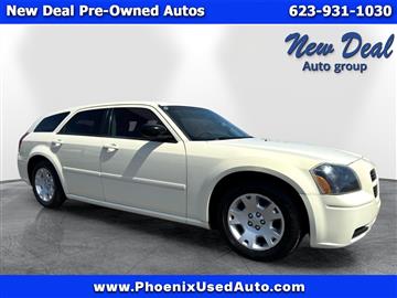 2005 Dodge Magnum SE