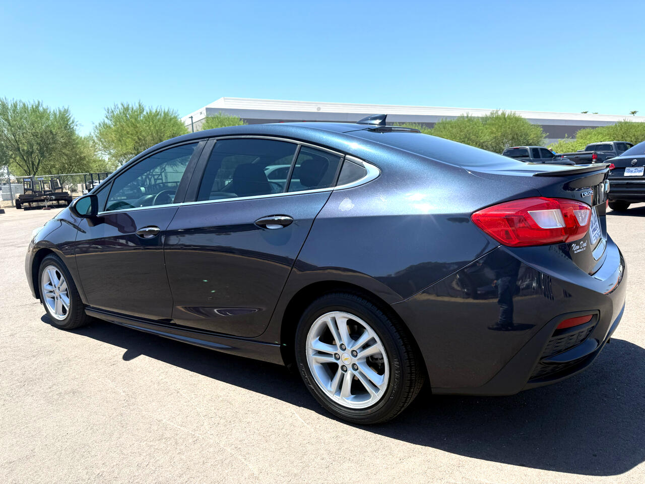 2016 Chevrolet Cruze LT photo 4