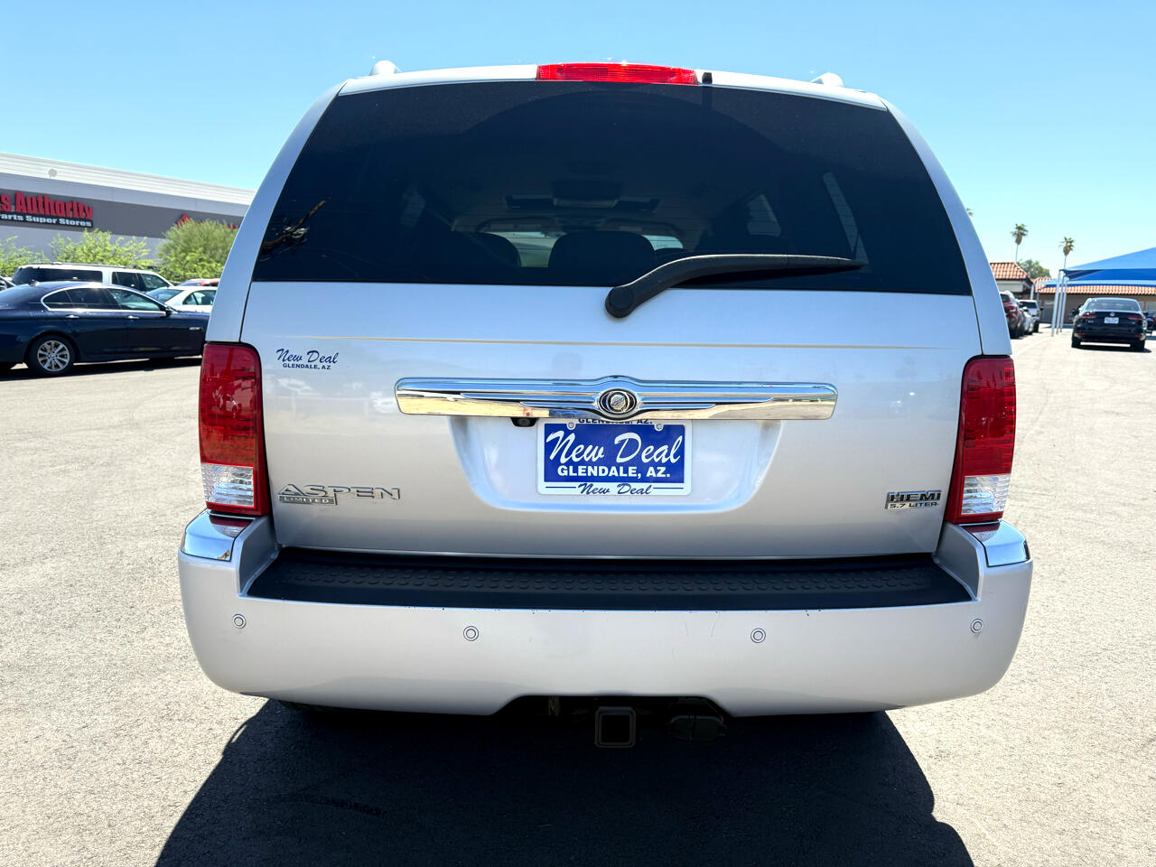 2008 Chrysler Aspen Limited photo 3