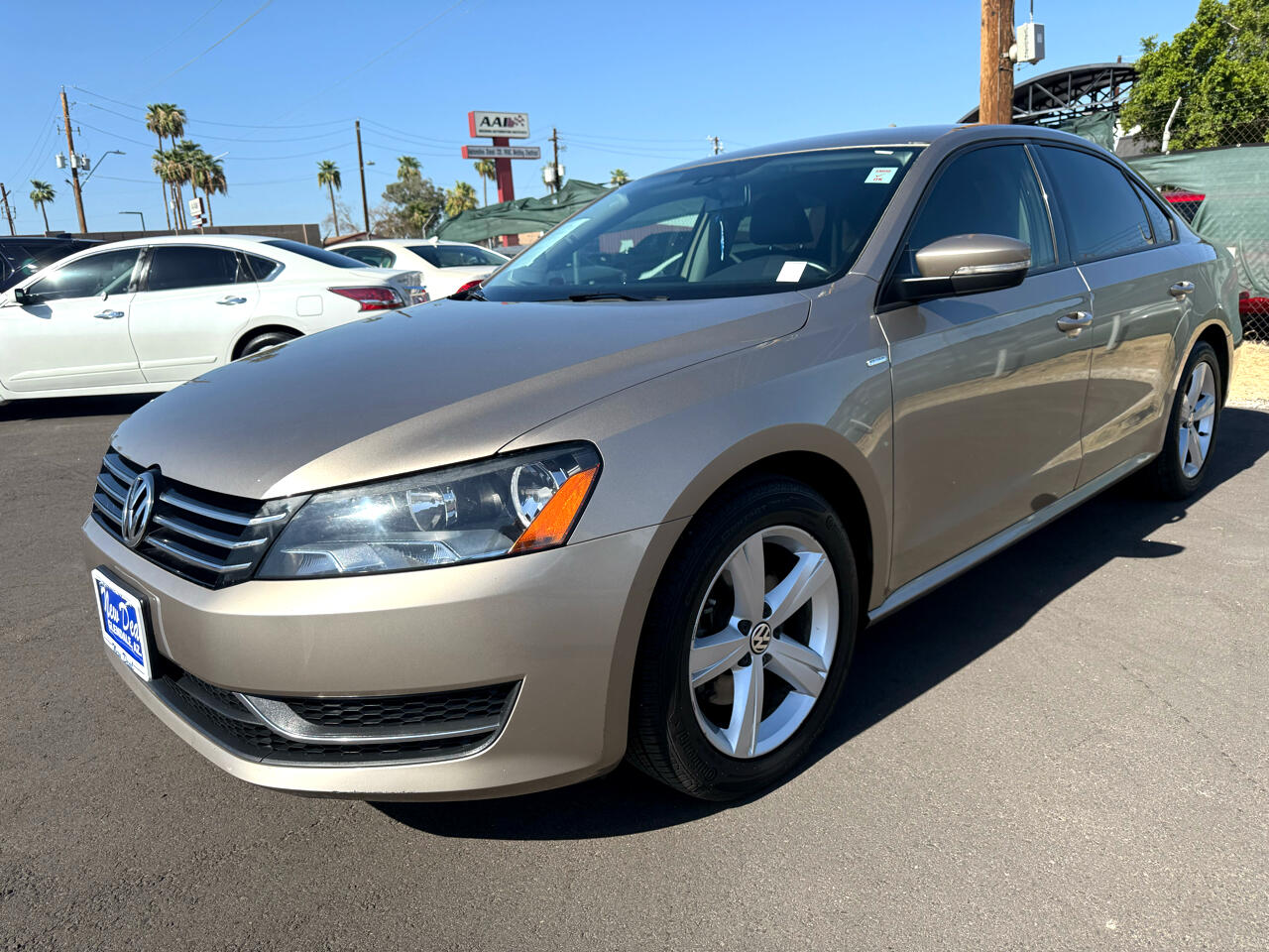 2015 Volkswagen Passat Sport photo 7