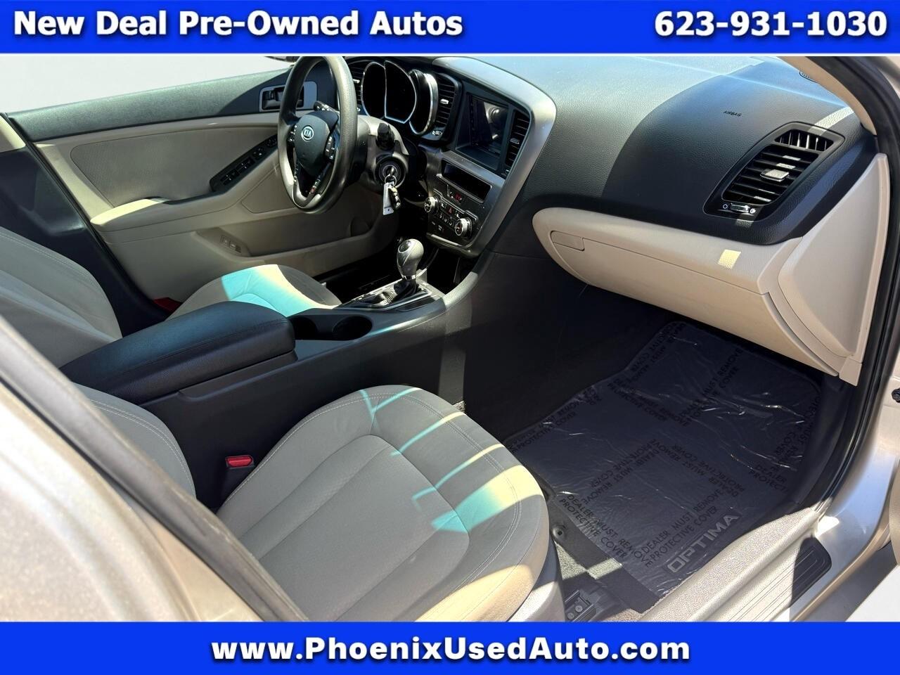 Kia Optima LX AT 2011