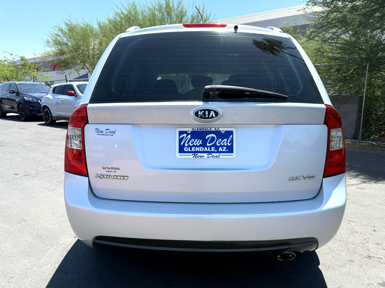2007 Kia Rondo EX photo 4