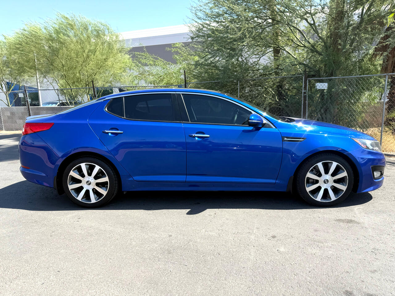2012 Kia Optima SX photo 2
