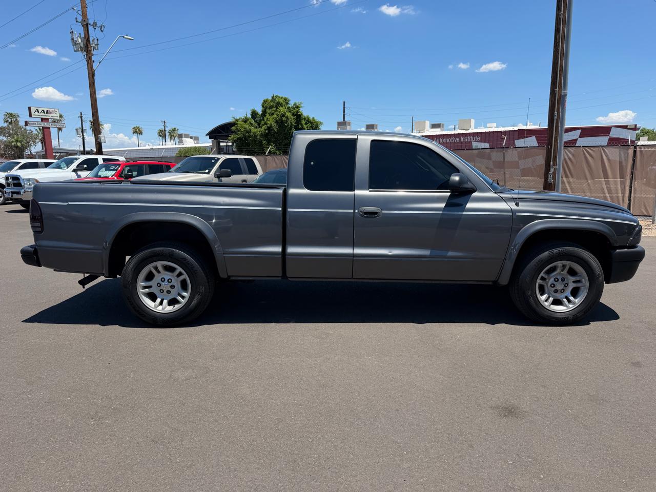 Dodge Dakota Club Cab 2WD 2003