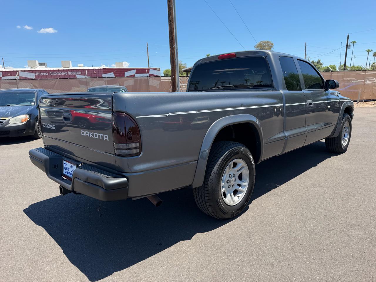 Dodge Dakota Club Cab 2WD 2003