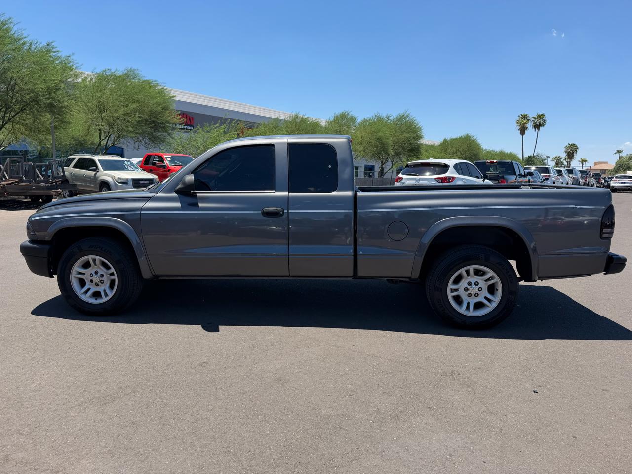 Dodge Dakota Club Cab 2WD 2003