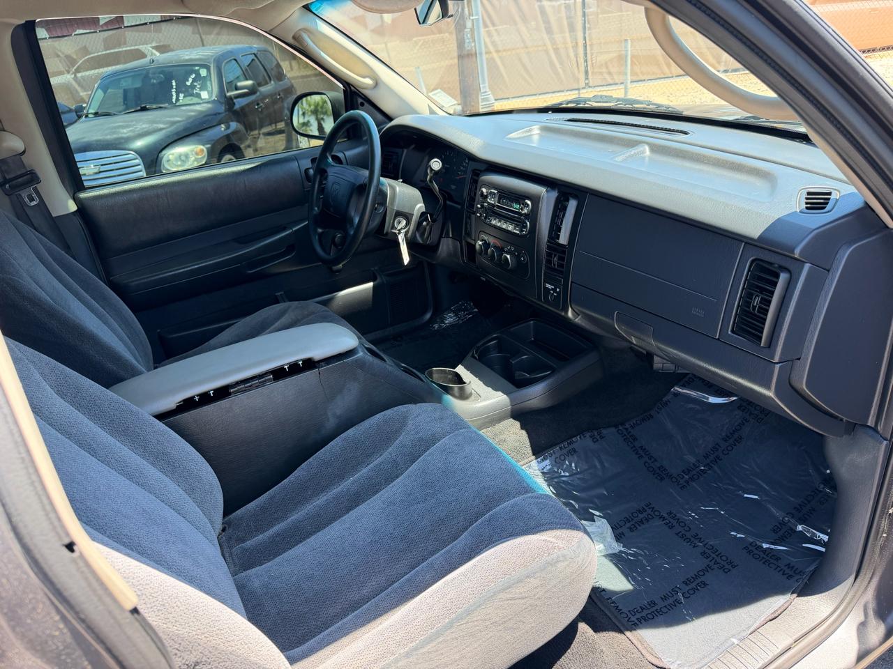 Dodge Dakota Club Cab 2WD 2003