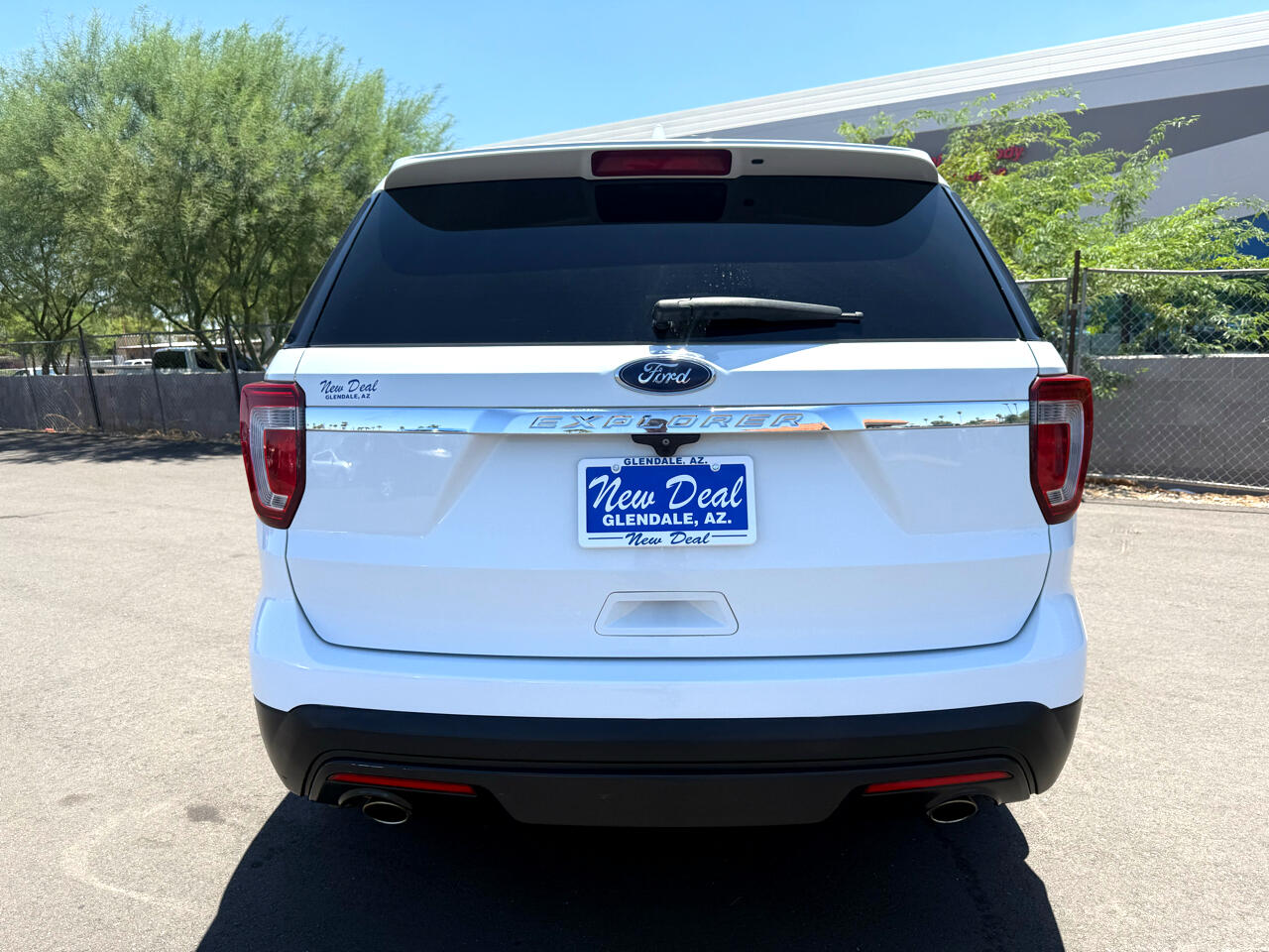 2016 Ford Explorer Base photo 4