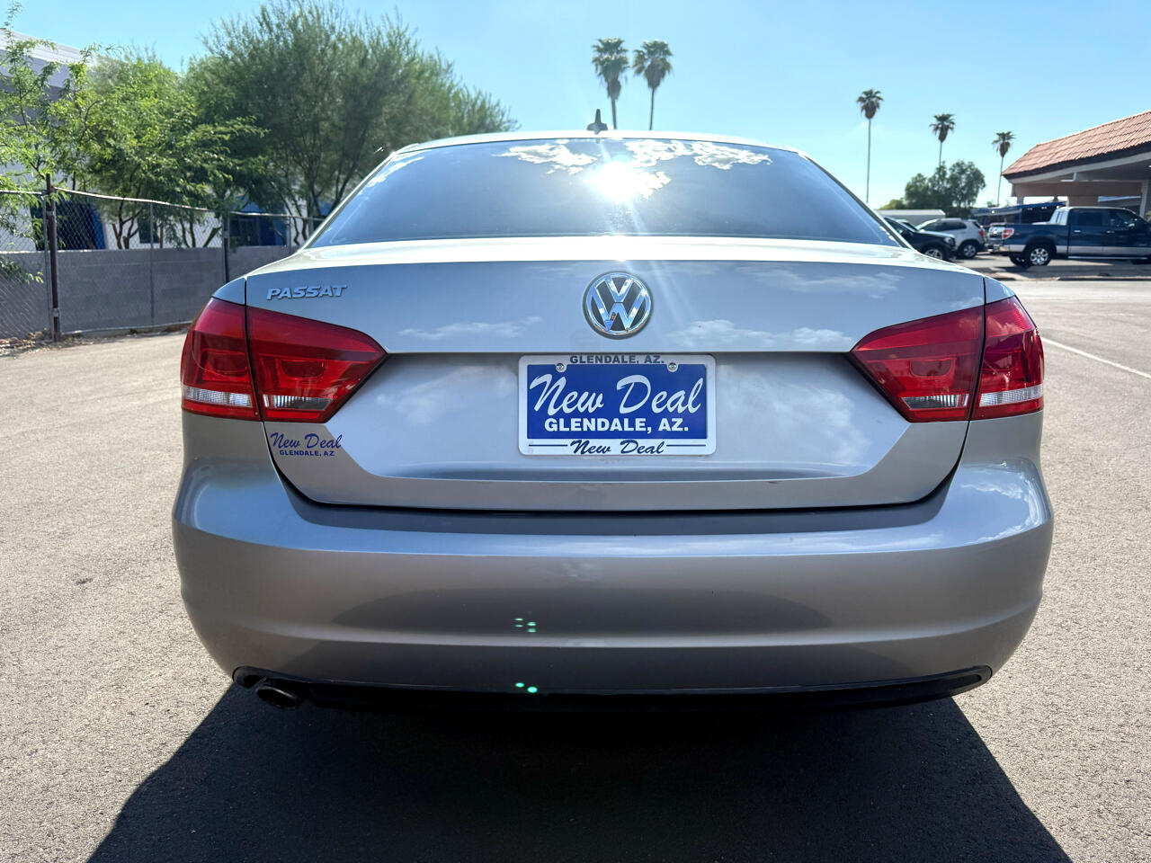 2013 Volkswagen Passat SE photo 3