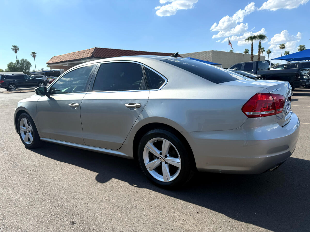 2013 Volkswagen Passat SE photo 4
