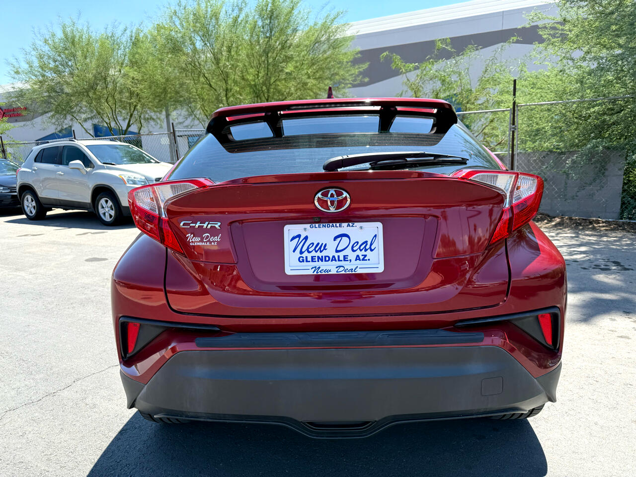 2018 Toyota C-HR XLE photo 3
