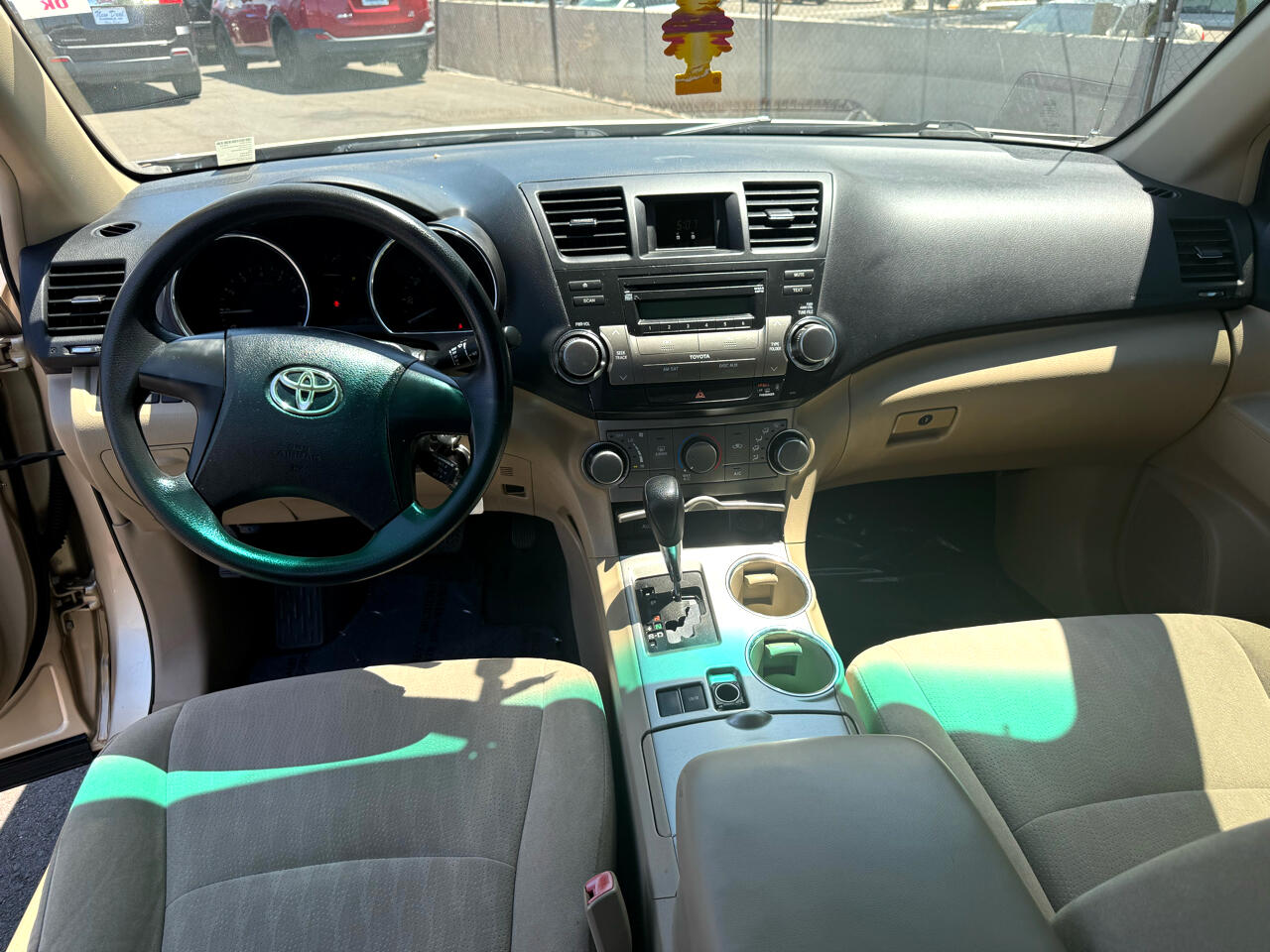 2012 Toyota Highlander Base photo 13