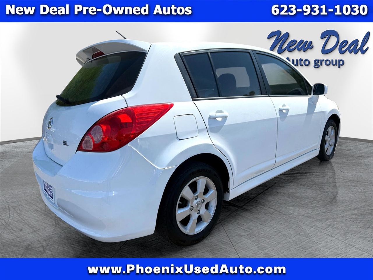 Nissan Versa 1.8 SL Hatchback 2011 Nissan Versa 1.8 SL Hatchback 2011