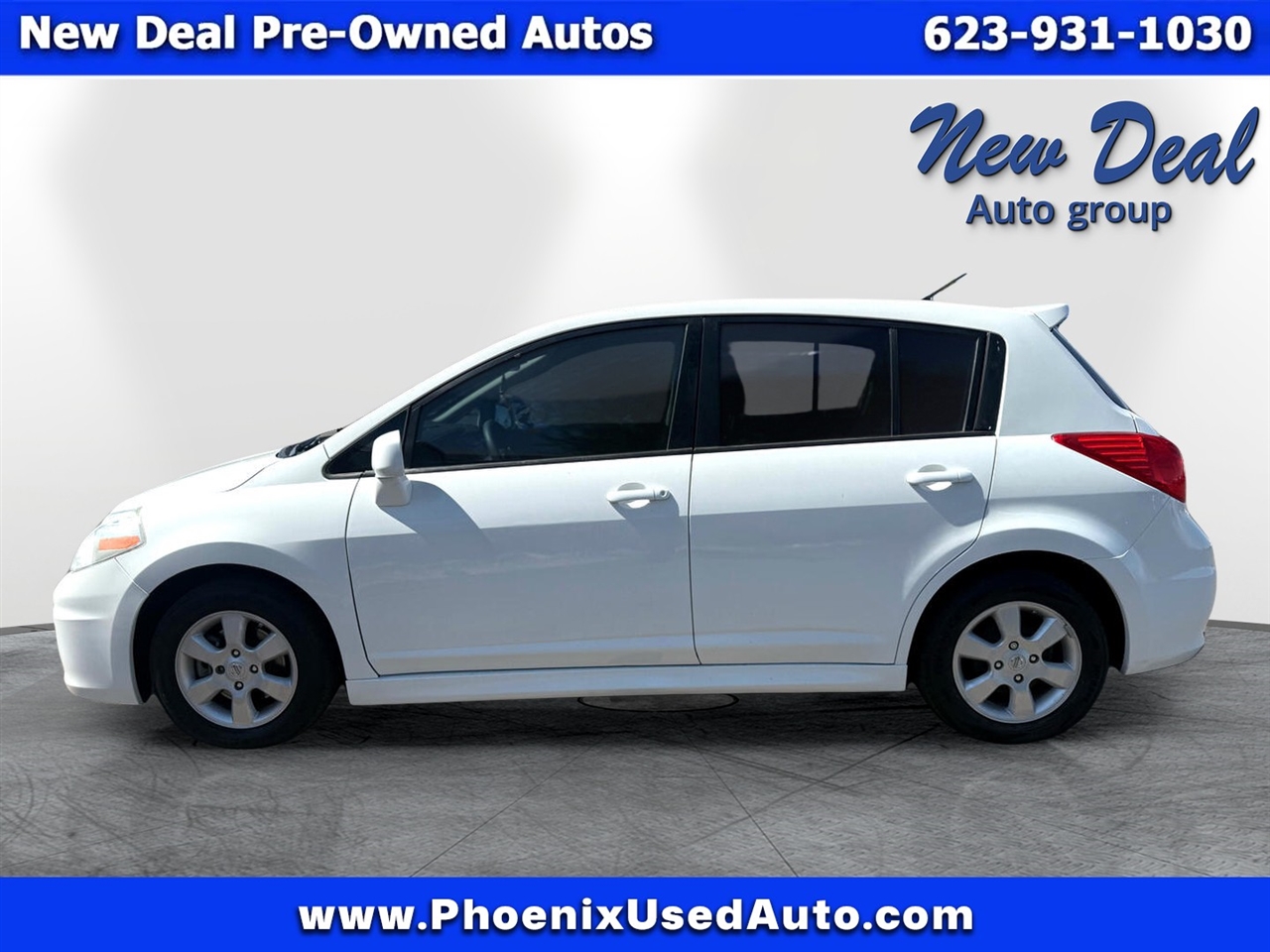 Nissan Versa 1.8 SL Hatchback 2011 Nissan Versa 1.8 SL Hatchback 2011