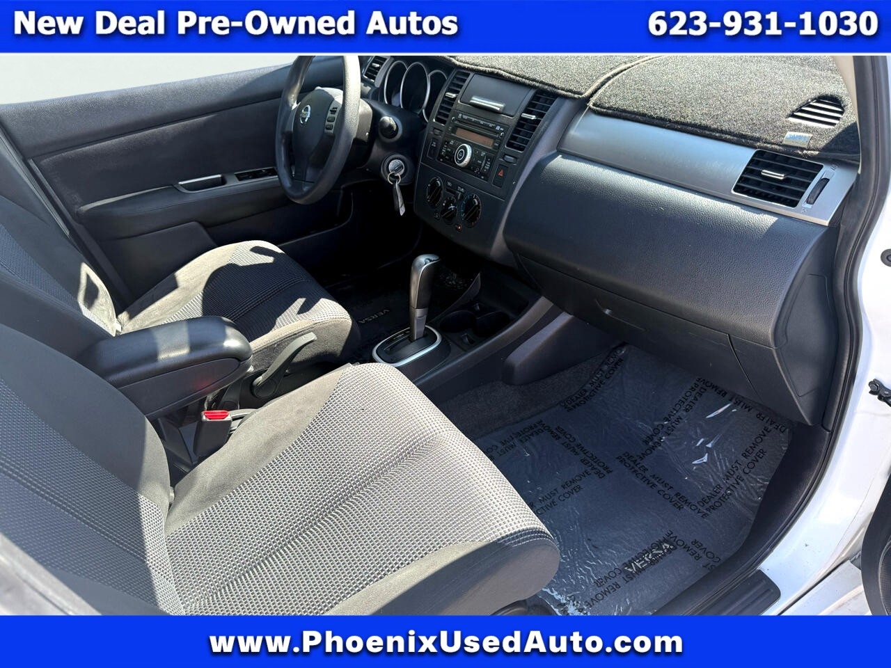 Nissan Versa 1.8 SL Hatchback 2011 Nissan Versa 1.8 SL Hatchback 2011