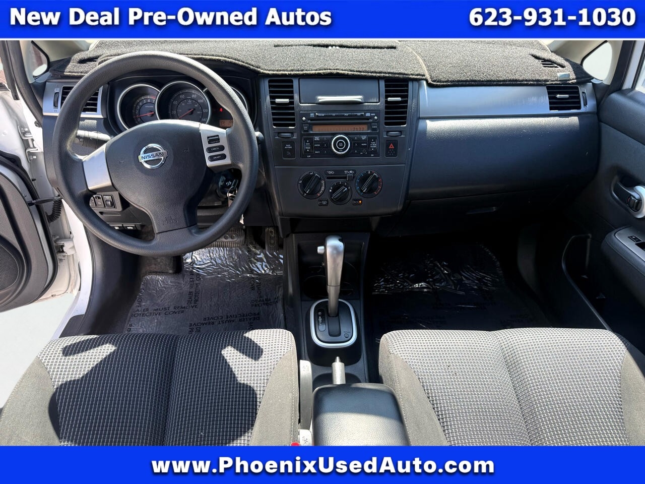 Nissan Versa 1.8 SL Hatchback 2011 Nissan Versa 1.8 SL Hatchback 2011