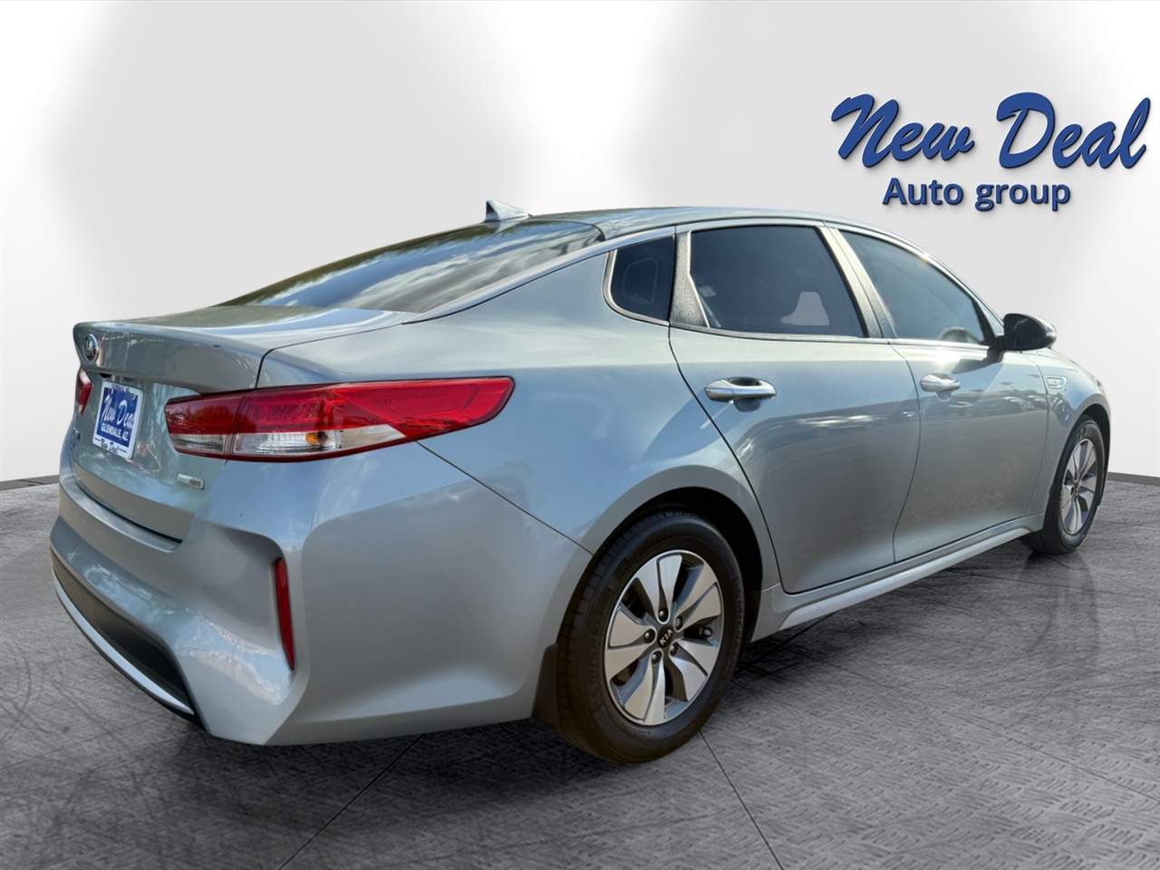 2018 Kia Optima Hybrid Premium photo 3