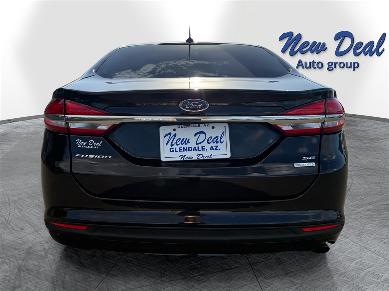 2017 Ford Fusion SE photo 4