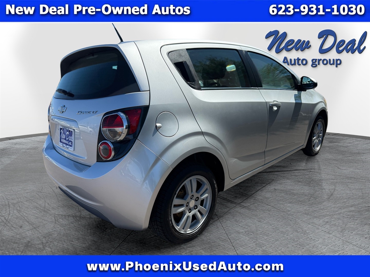 2014 Chevrolet Sonic LT photo 2