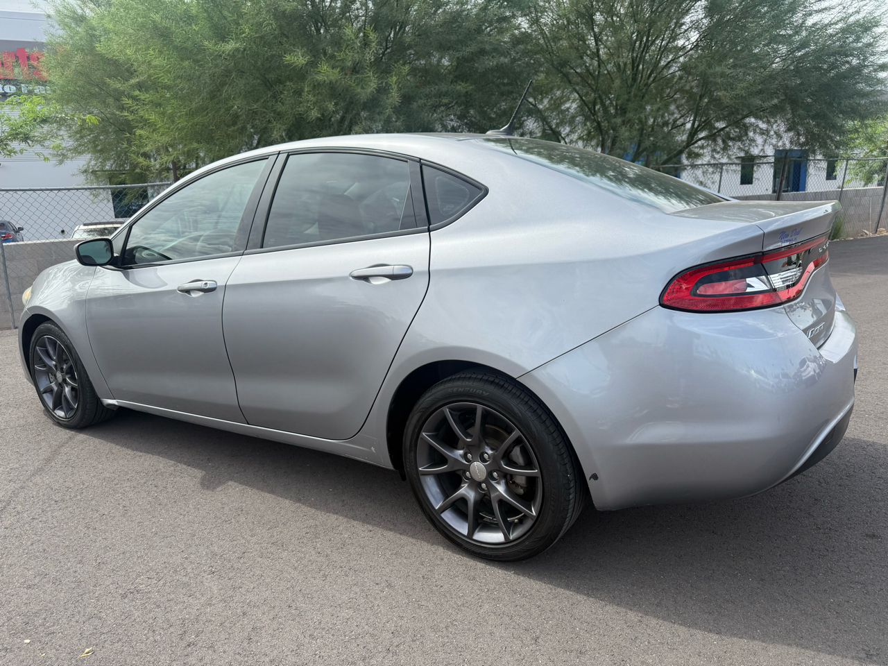 2016 Dodge Dart SE photo 4