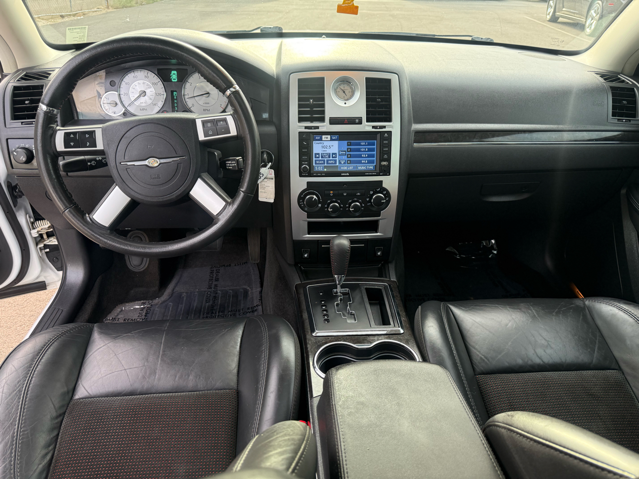2010 Chrysler 300 S photo 10