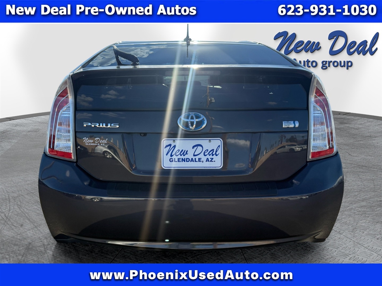 2015 Toyota Prius Four photo 4
