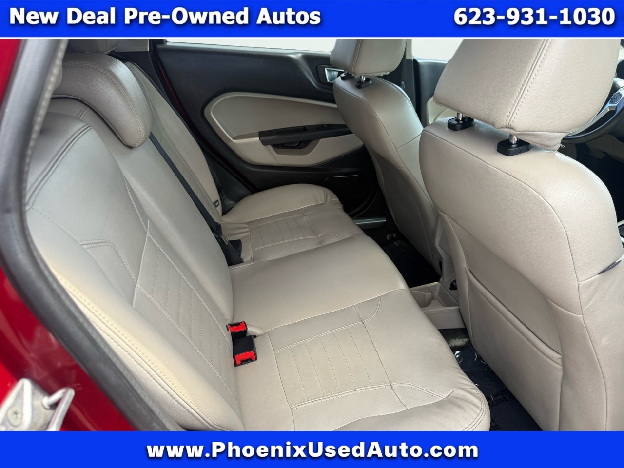 2014 Ford Fiesta Titanium photo 9
