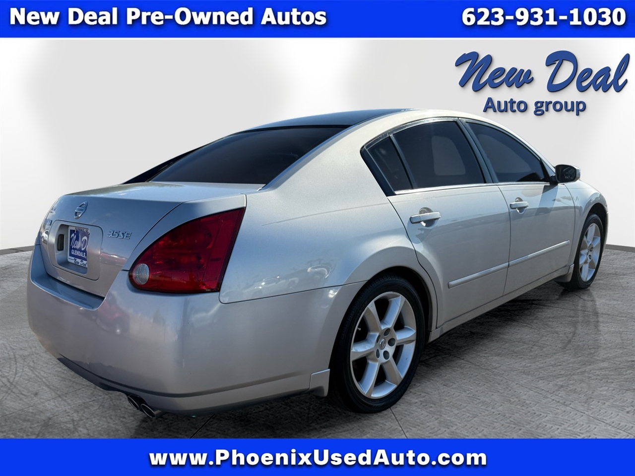2004 Nissan Maxima SE photo 2