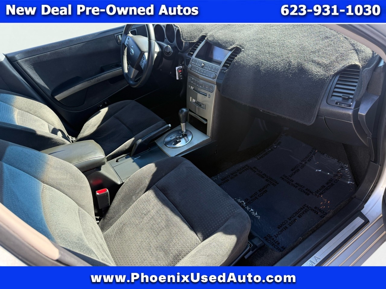 2004 Nissan Maxima SE photo 10