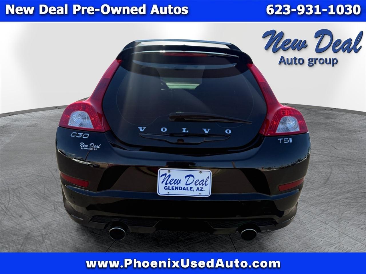 View vehicle photo 4