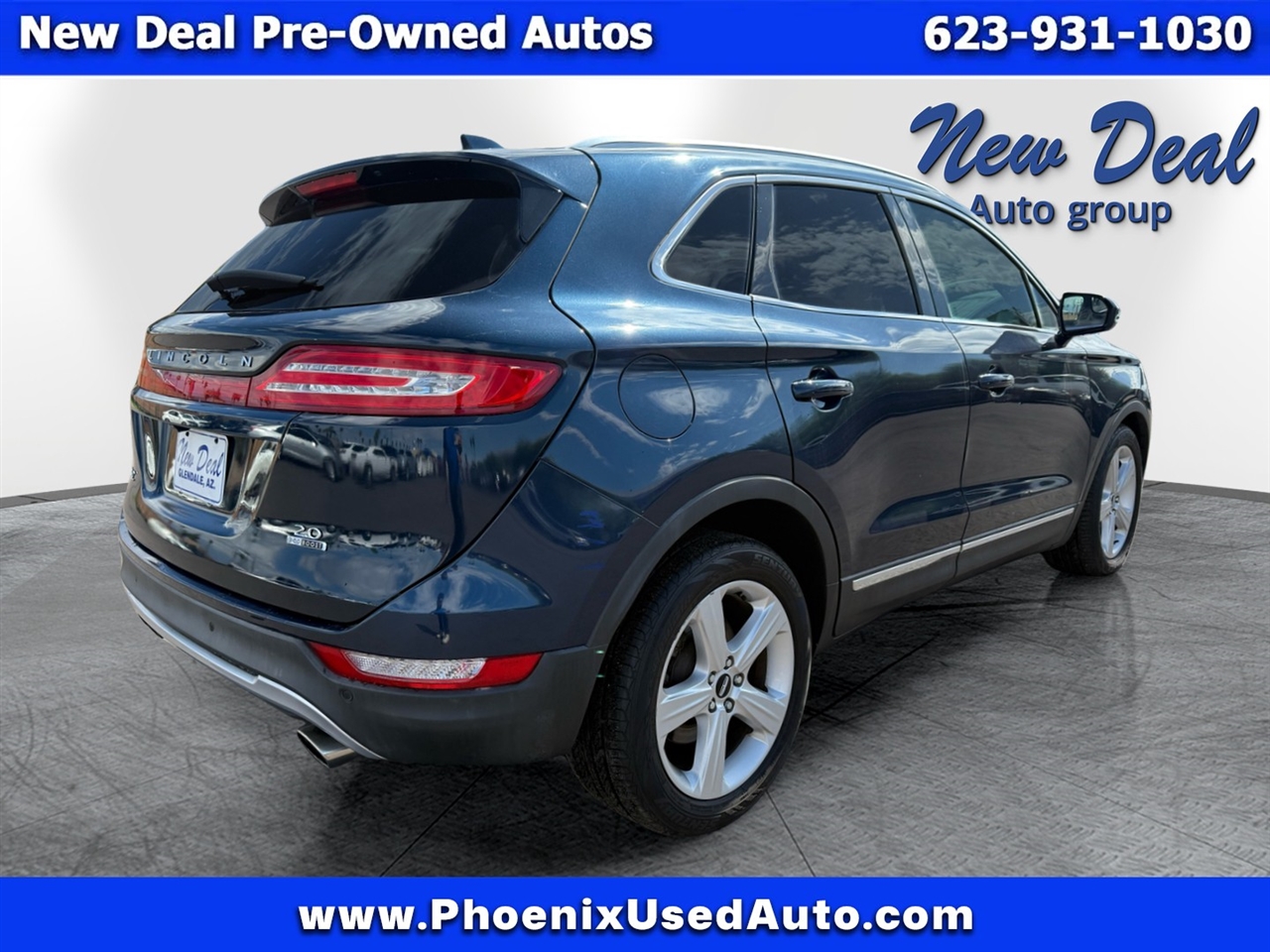 2015 Lincoln MKC Base photo 3