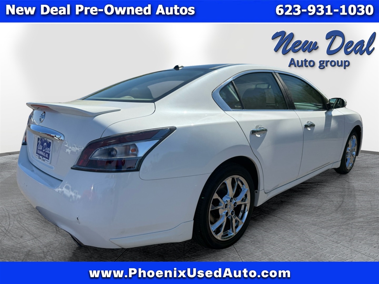 2012 Nissan Maxima SV photo 2