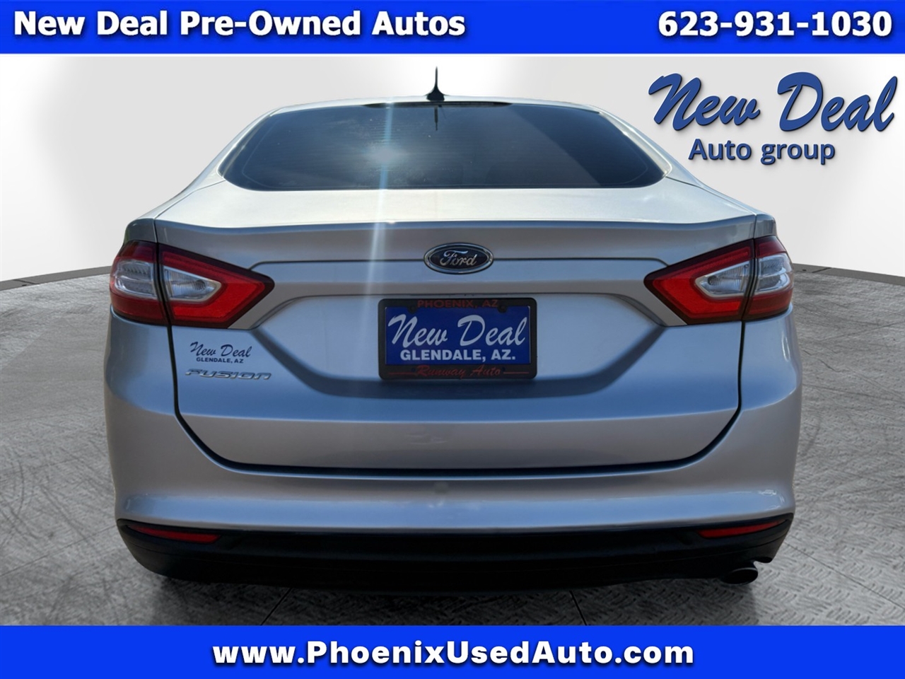 2014 Ford Fusion S photo 4
