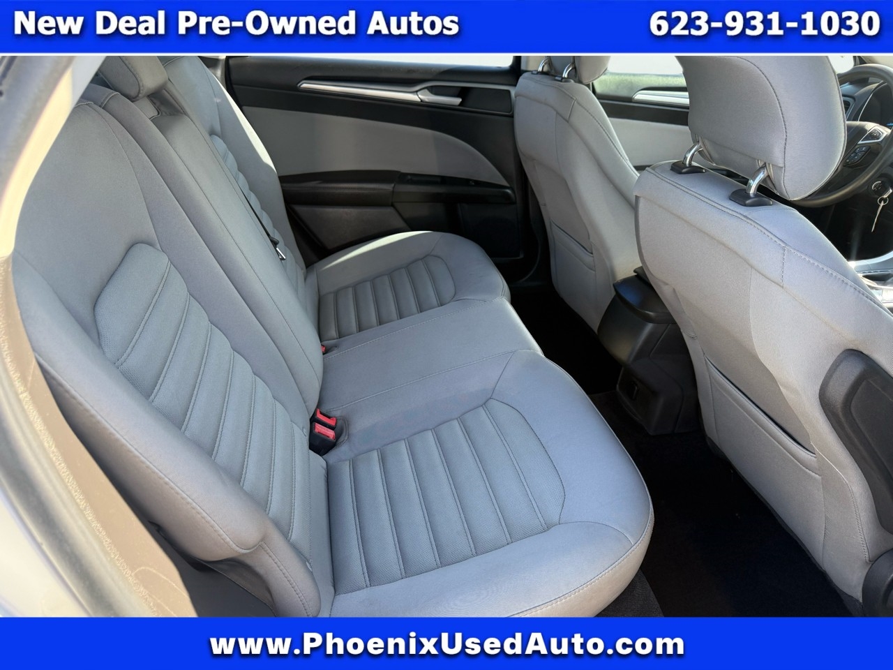 2014 Ford Fusion S photo 12