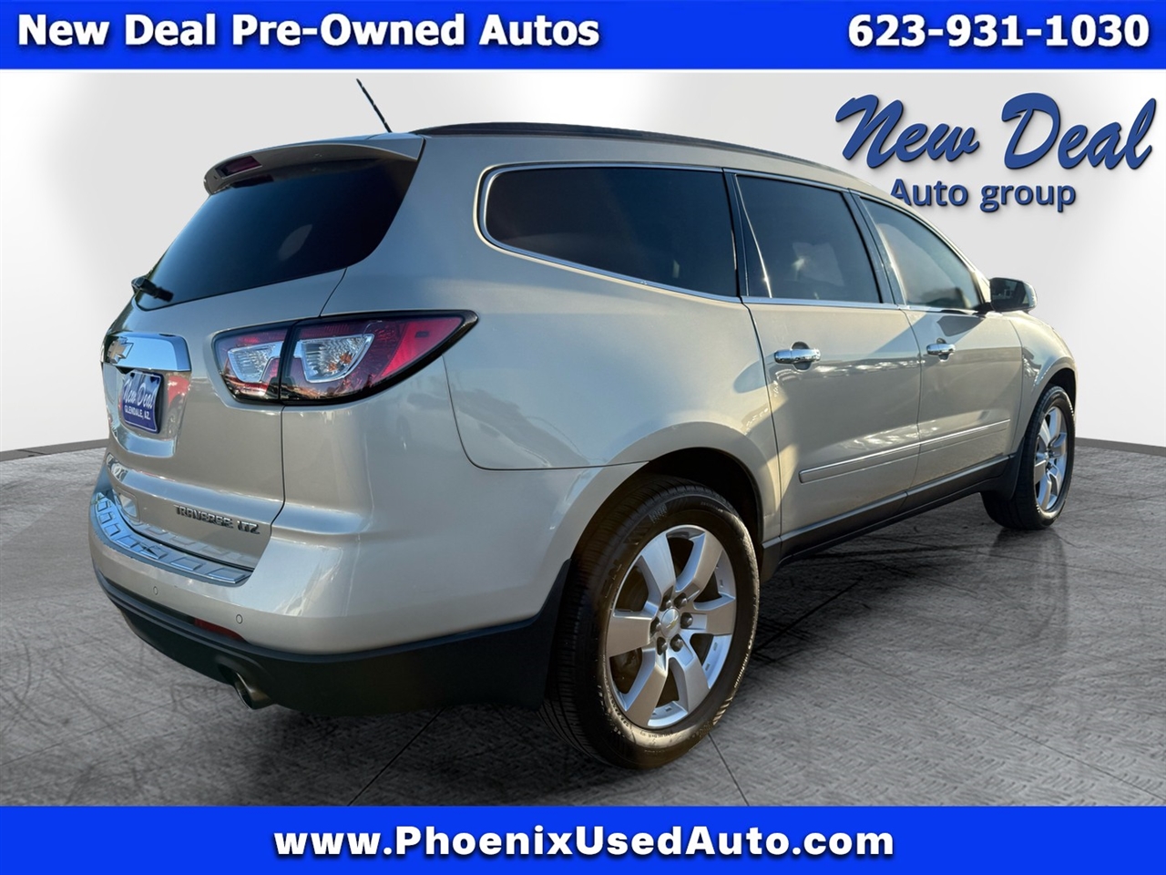 2015 Chevrolet Traverse LTZ photo 3