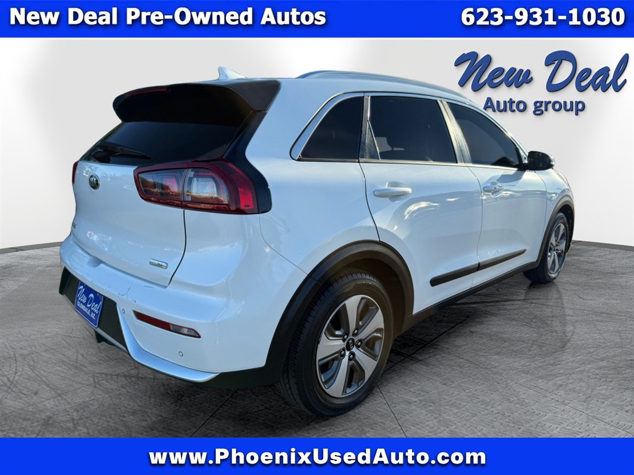 2019 Kia Niro Touring photo 2